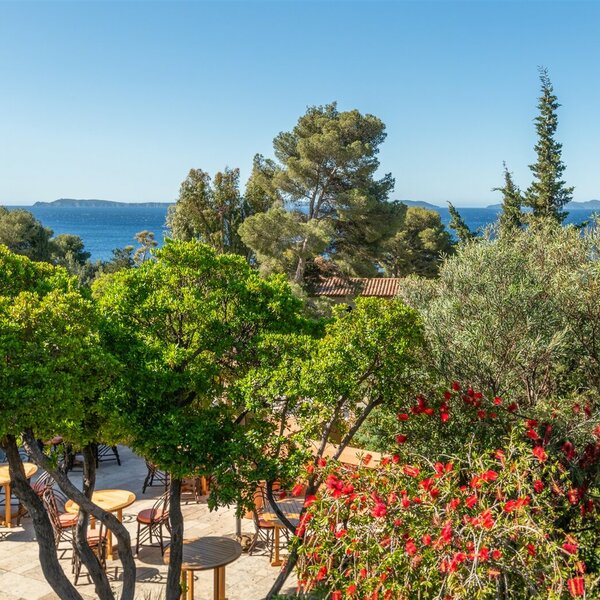 Hôtel Les Terrasses du Bailli Hôtel Les Terrasses du Bailli